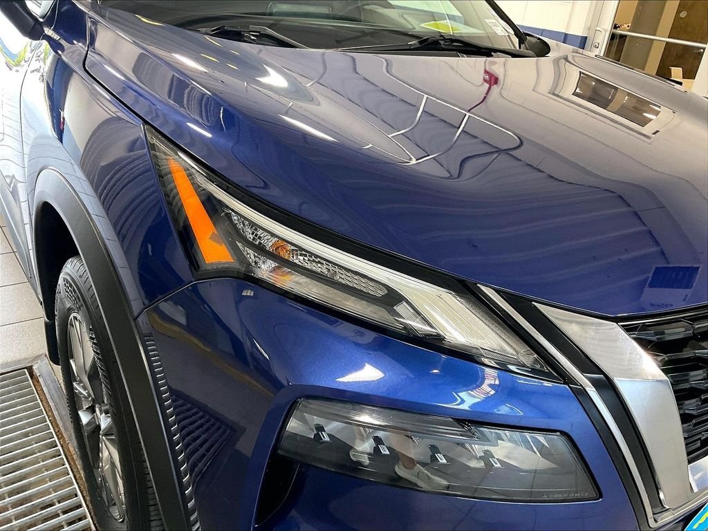 Used 2023 Blue Nissan S image 31
