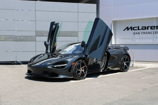 2024 McLaren 750S 