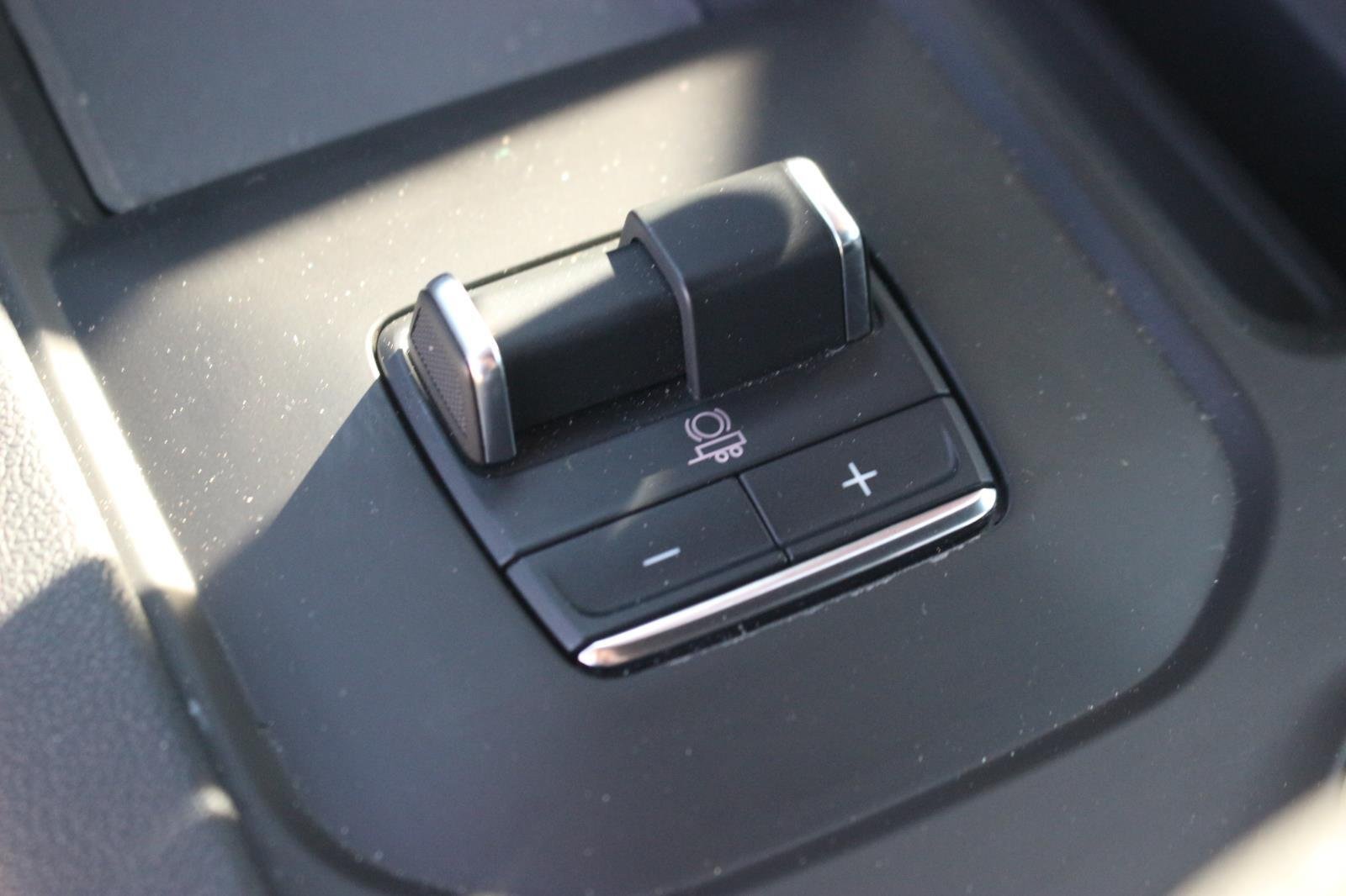 Used 2025 Onyx Black GMC AT4 image 30