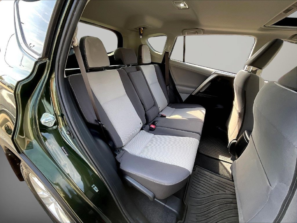 Used 2013 Green Toyota XLE image 25