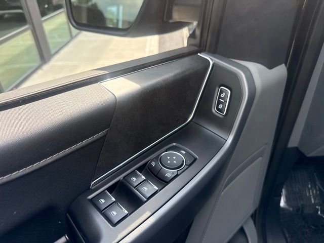 Used 2025 Black Ford XLT image 16