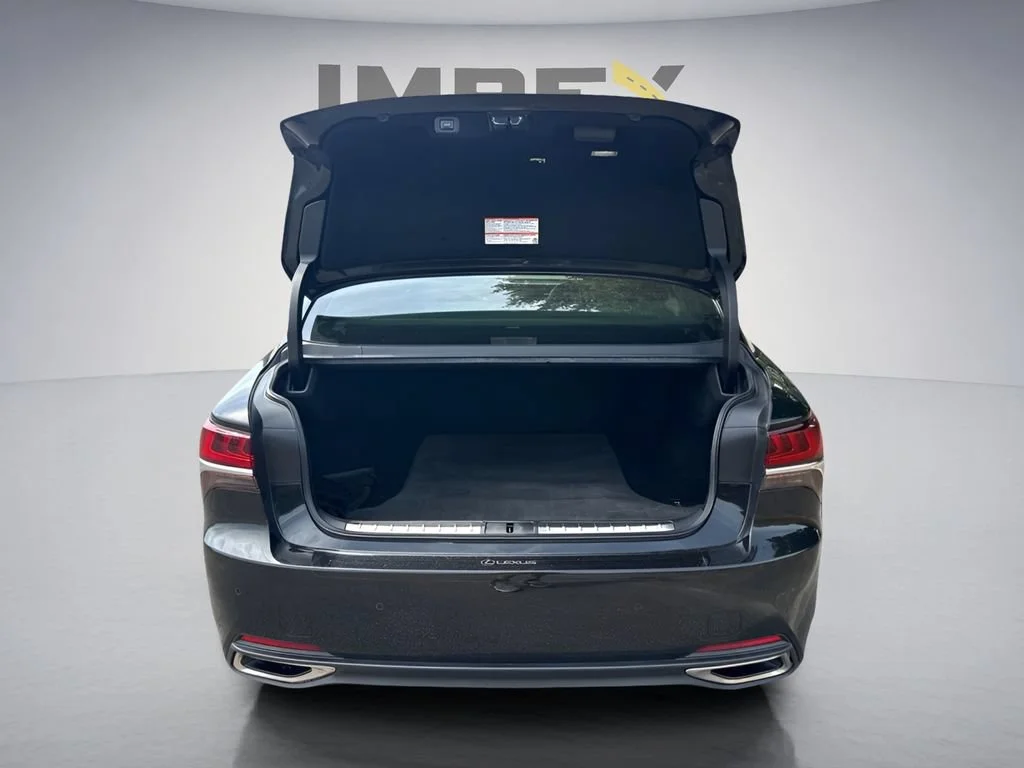 Used 2018  Lexus LS 500 image 31