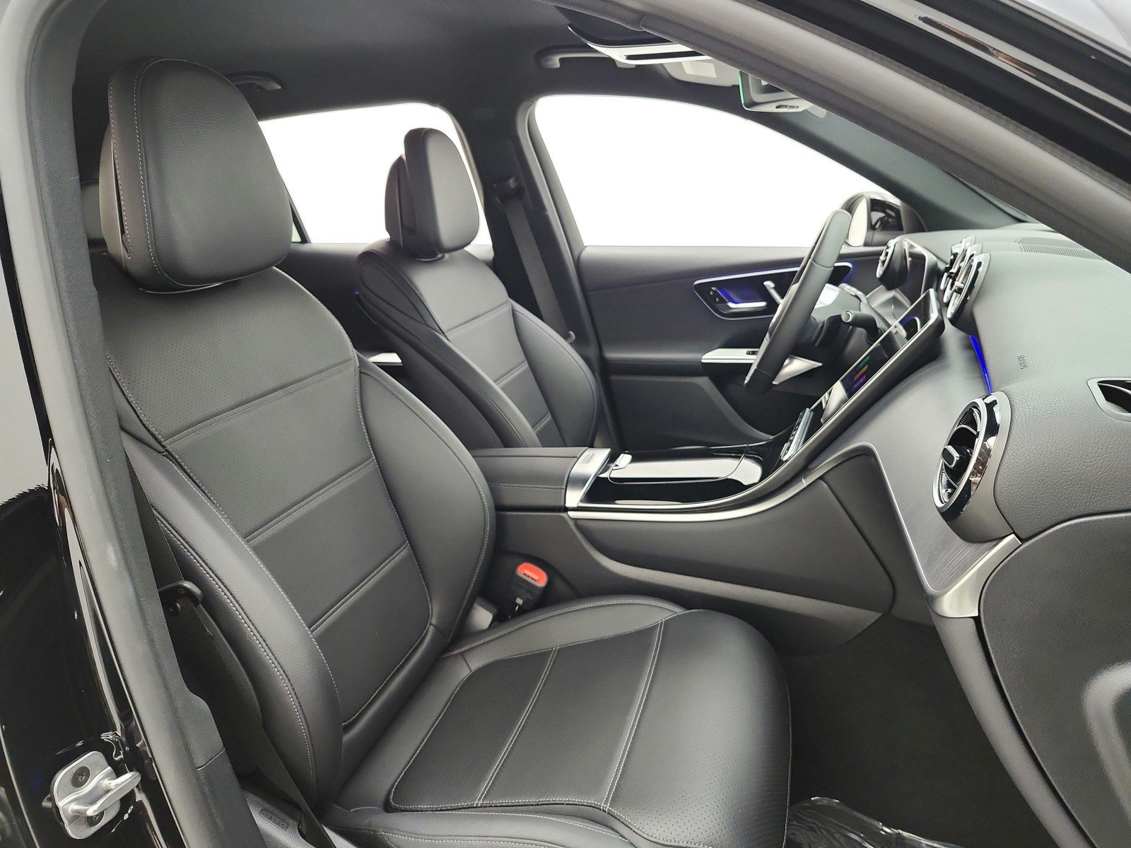 Certified Used 2026 Black Mercedes-Benz GLC 300 SUV image 18