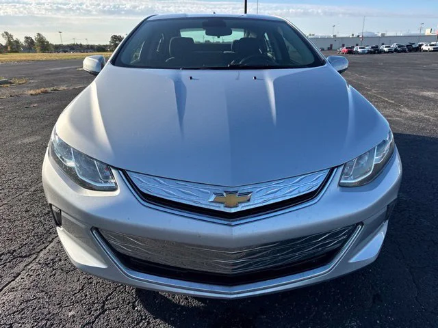 Used 2017 Chevrolet Volt LT with VIN 1G1RA6S54HU209867 for sale in Defiance, OH