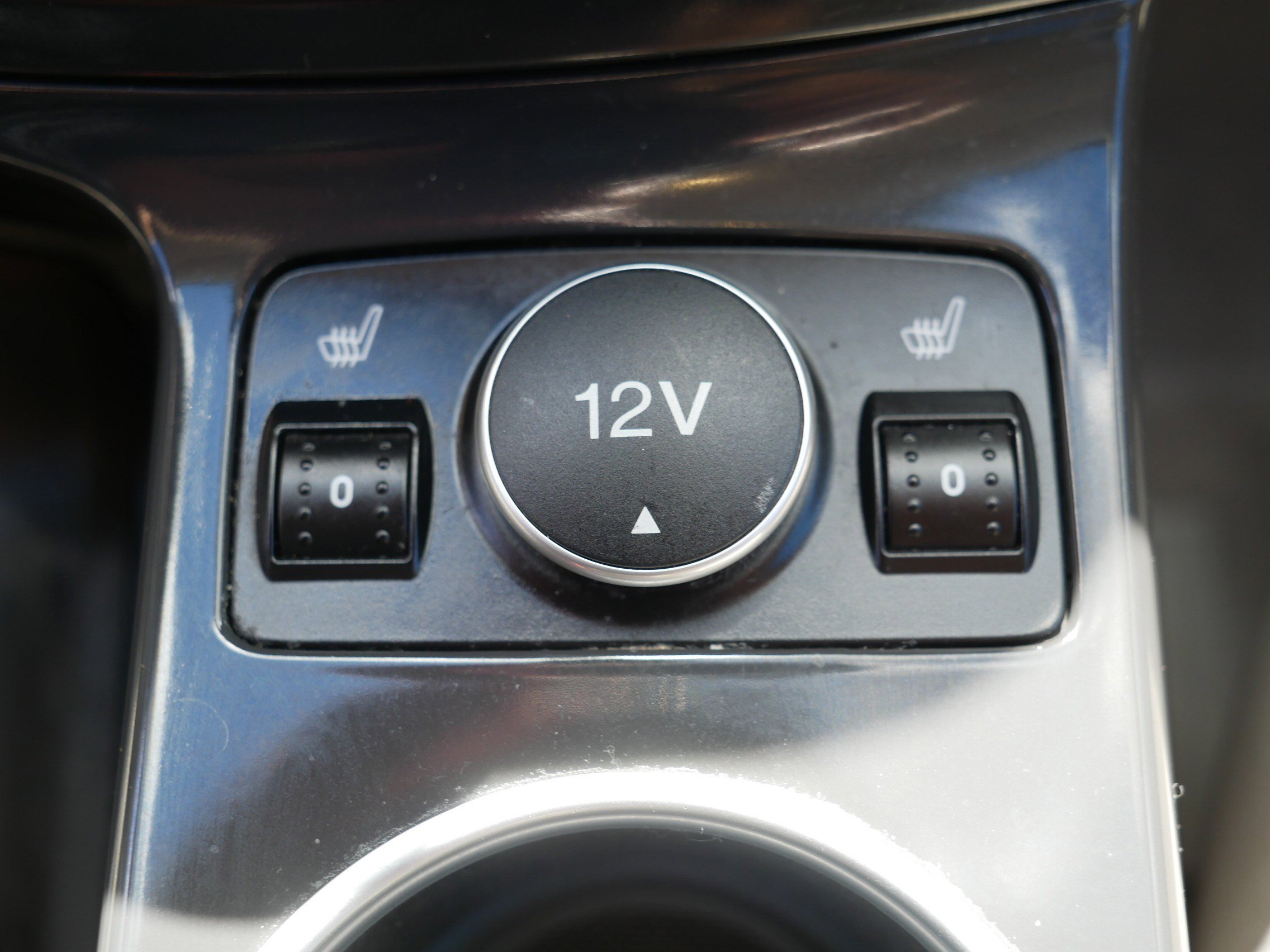 Used 2016 INGOT SILVER Ford Titanium image 31