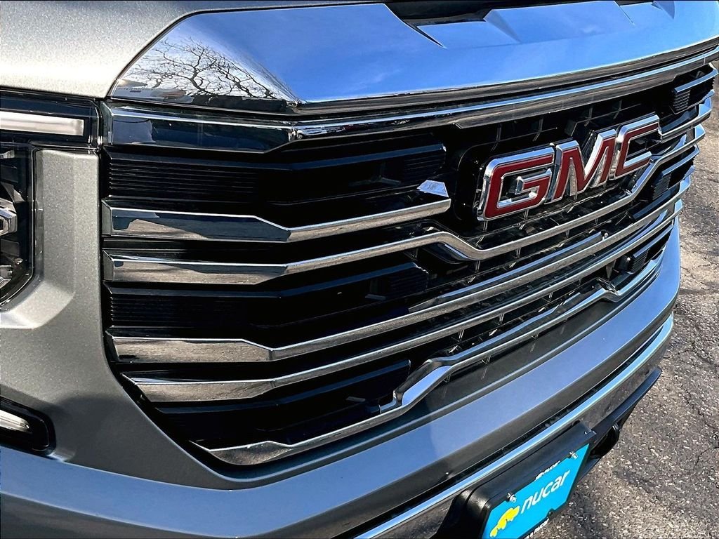 Used 2026 Silver GMC SLT image 33