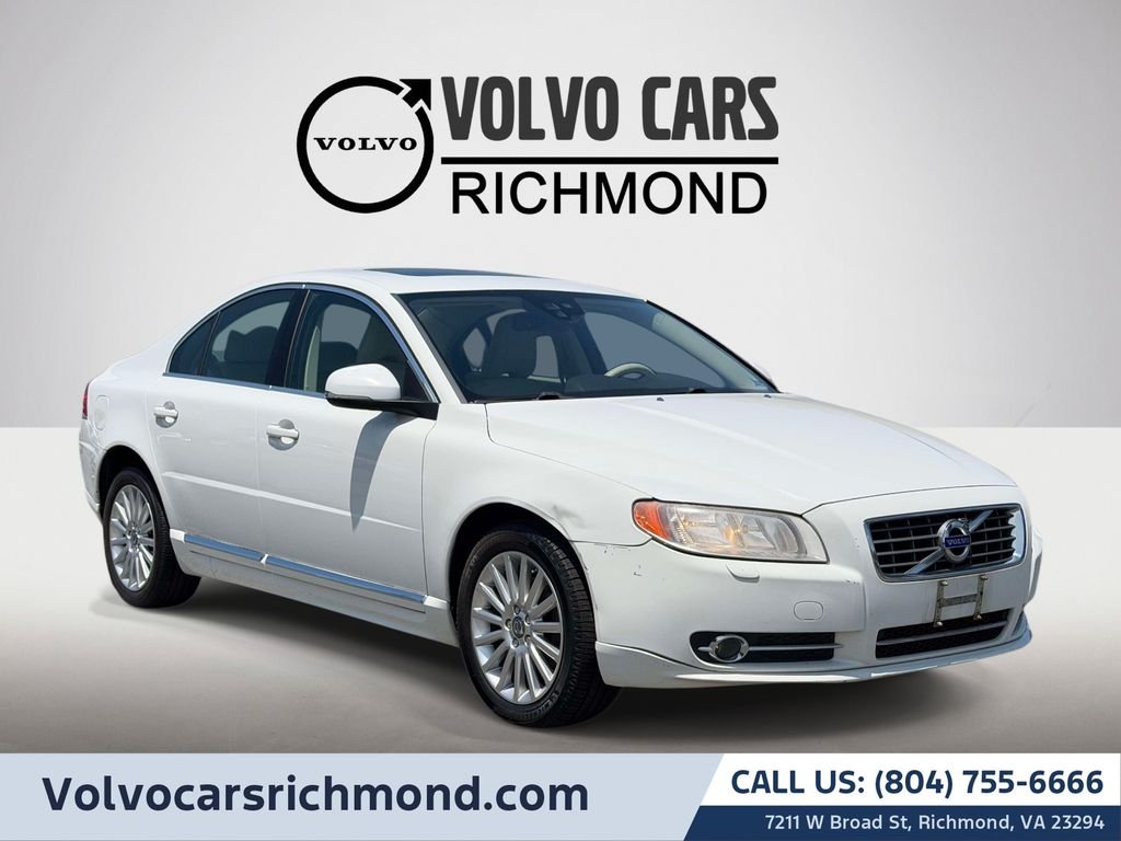 Used 2012 White Volvo 3.2 image 1
