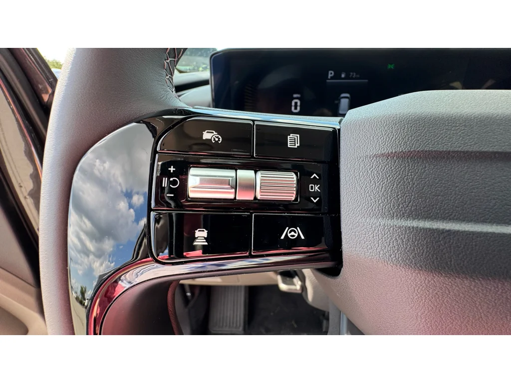 New 2027 Gry Kia LX image 10