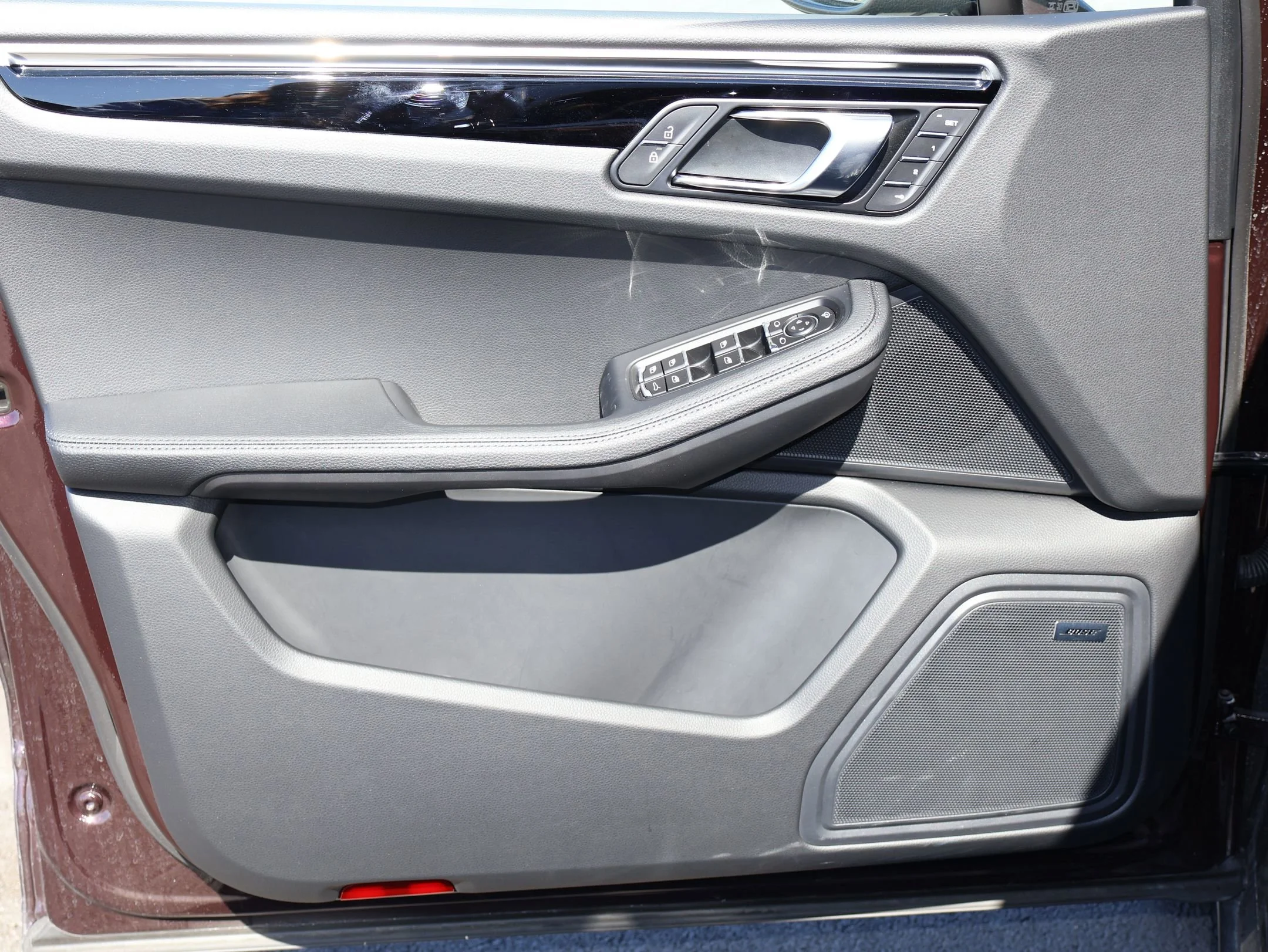 2026 Porsche Macan - Photo 13
