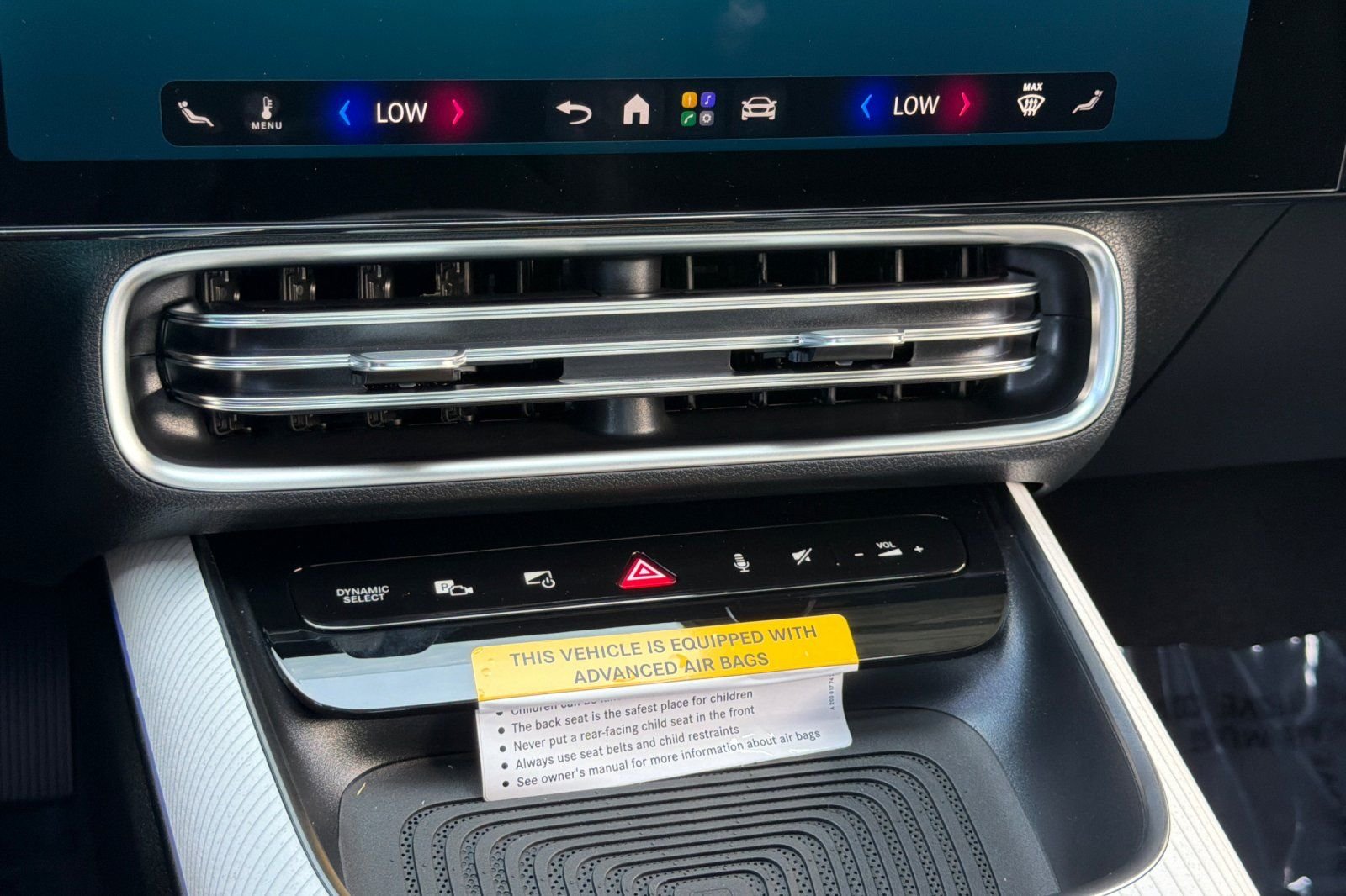 New 2027 MANUFAKTUR Alpine Grey Mercedes-Benz CLA 350 image 18