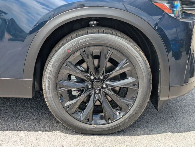2026 Mazda CX-90 Premium Package - Photo 11