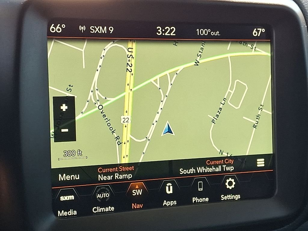 Used 2023 White Jeep Latitude image 18