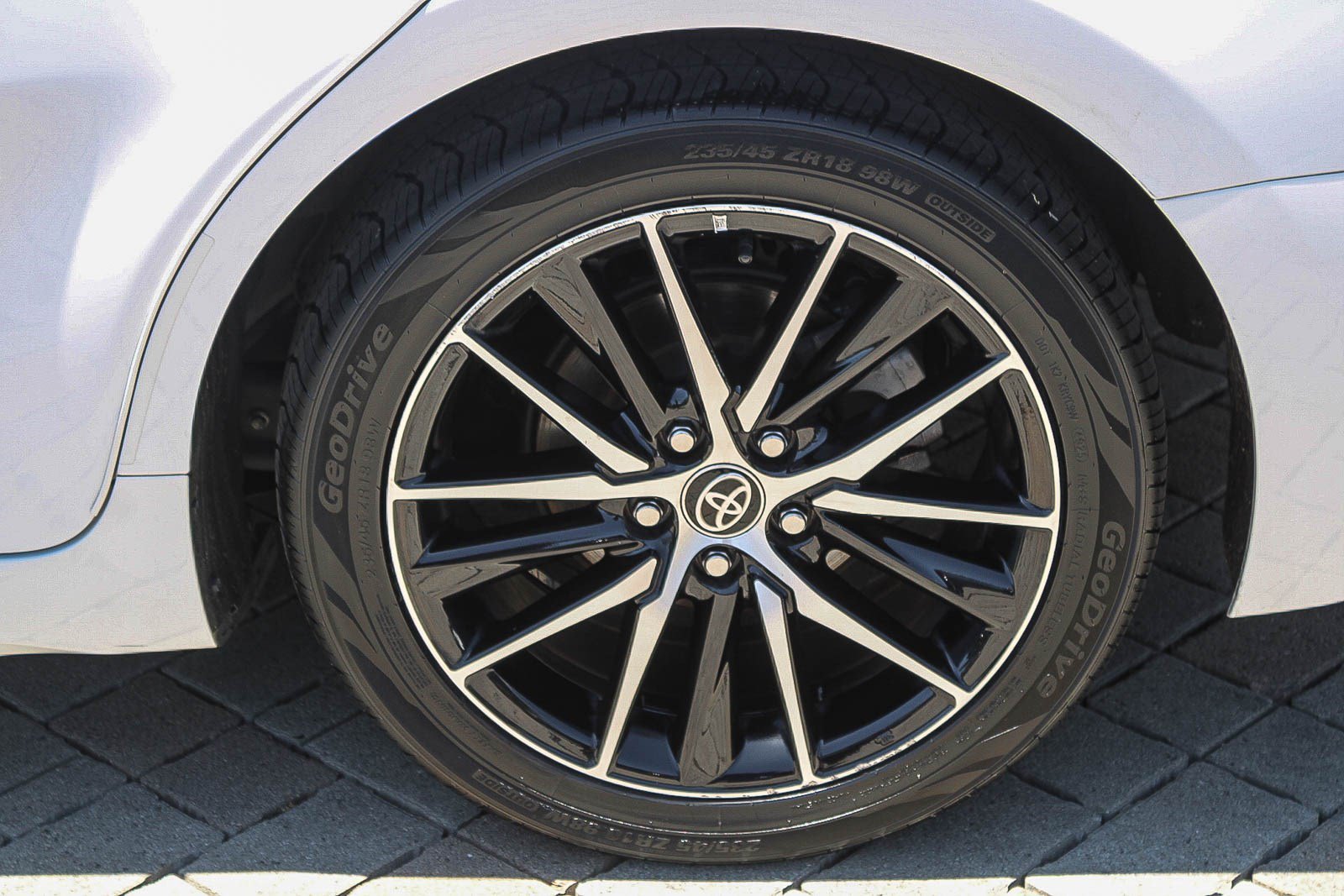 Certified Used 2023 Ice Toyota SE image 9