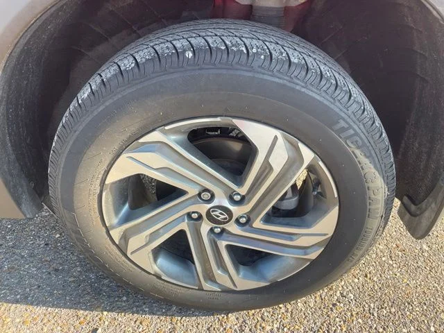 Used 2023 Red Hyundai SEL image 10
