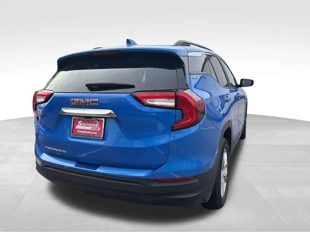 Used 2024 Blue GMC SLE image 22