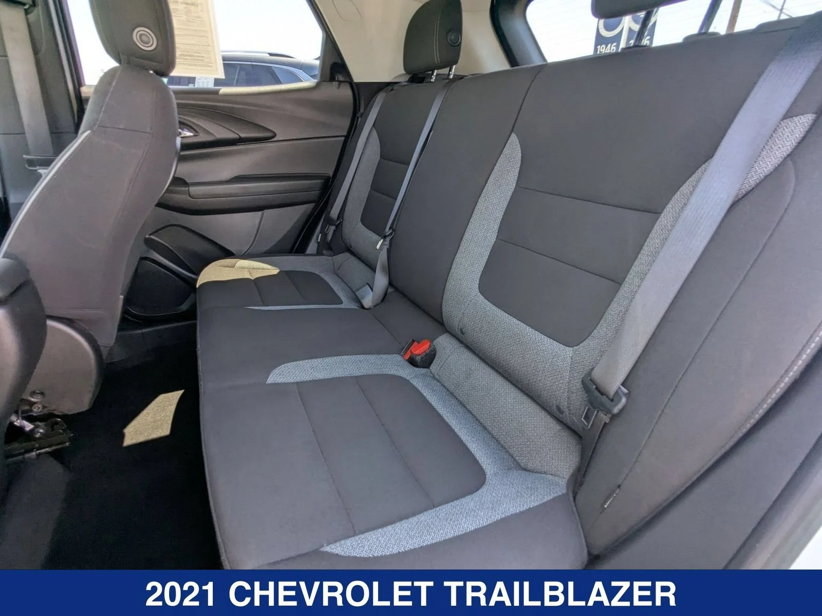Used 2021 White Chevrolet LT image 21
