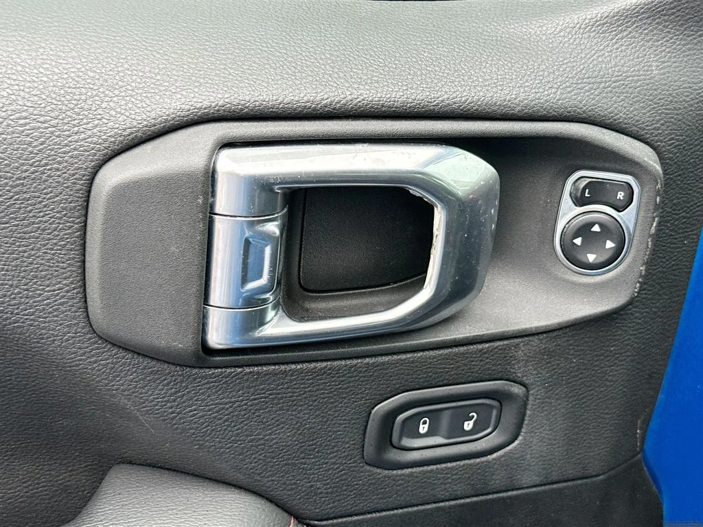 Used 2022 Blue Jeep Unlimited Rubicon image 19