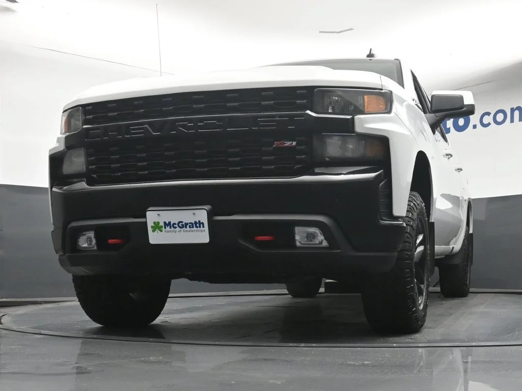 Used 2021 White Chevrolet Custom Trail Boss image 7