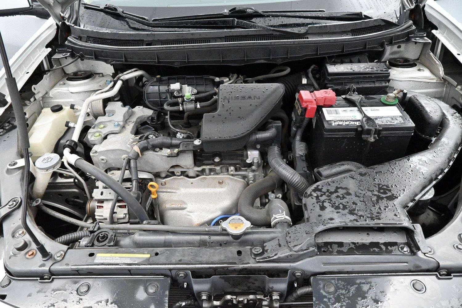 Used 2013 Brilliant Silver Nissan SL image 37