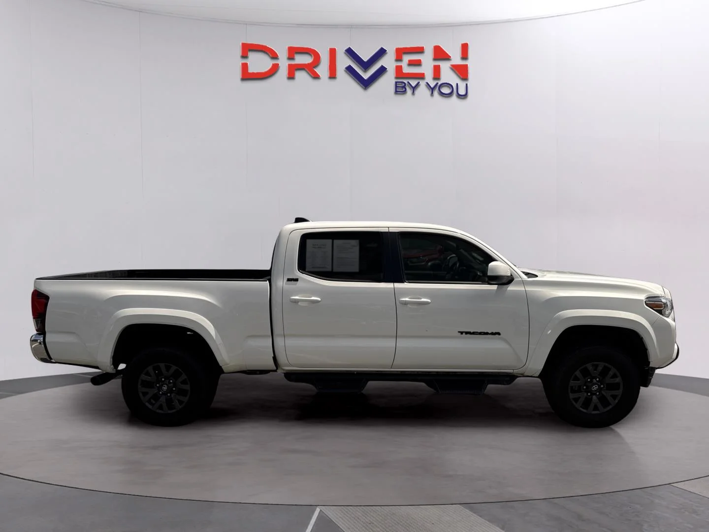 Used 2023 Ice Cap Toyota SR5 V6 image 6
