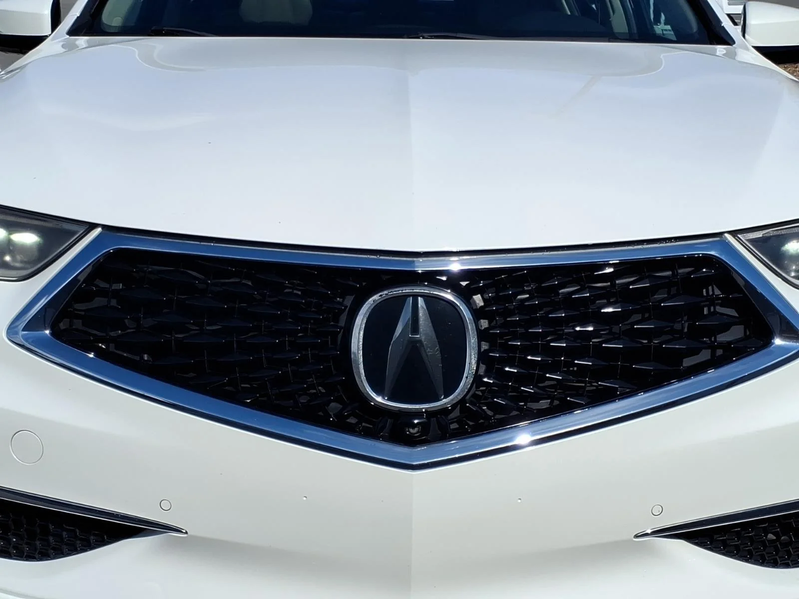Used 2018 Bellanova White Pearl Acura w/Advance Pkg image 14