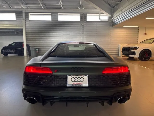 Used 2020 Daytona Gray Pearl Audi V10 image 4