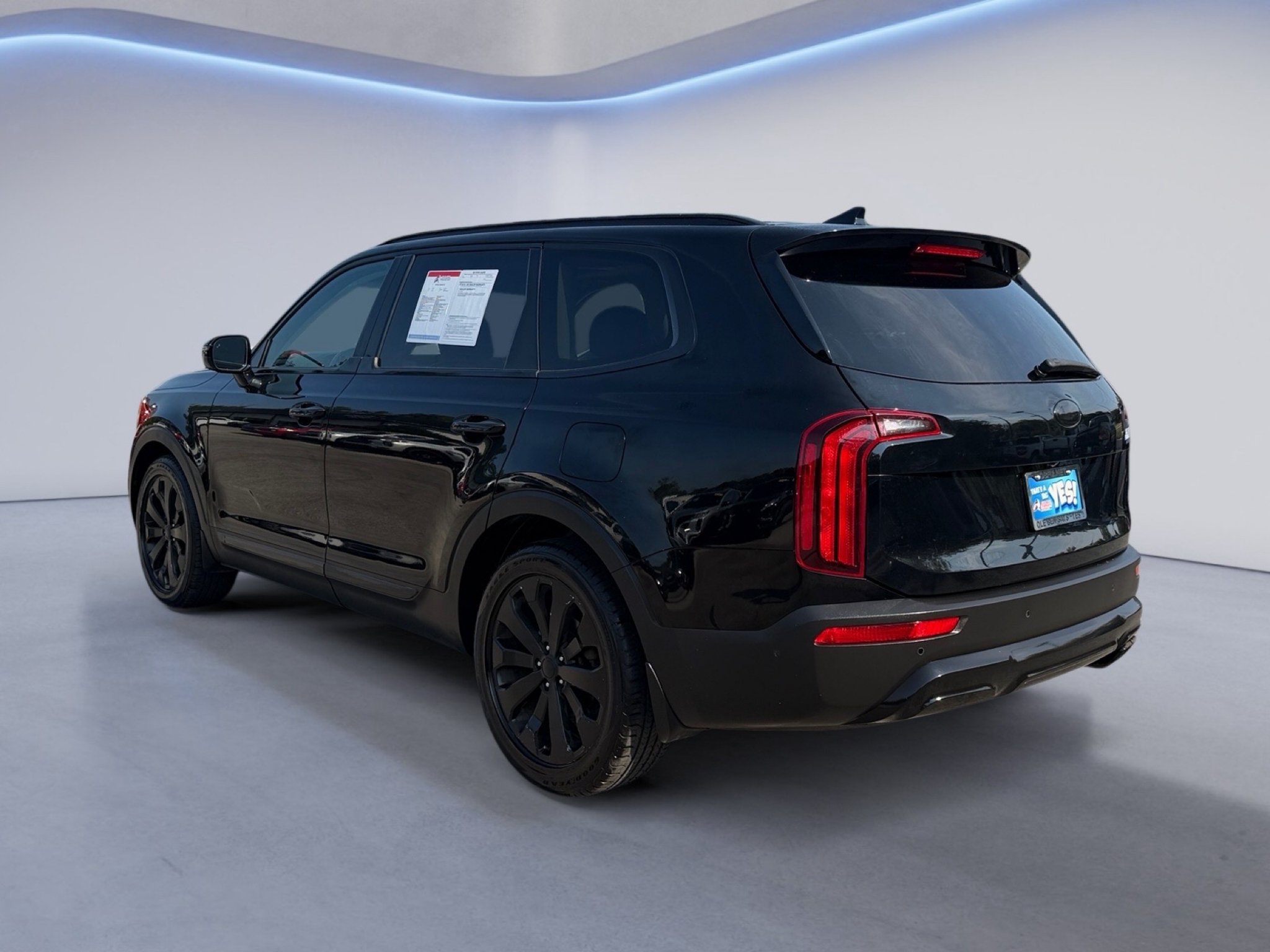Used 2020 Ebony Black Kia SX image 7