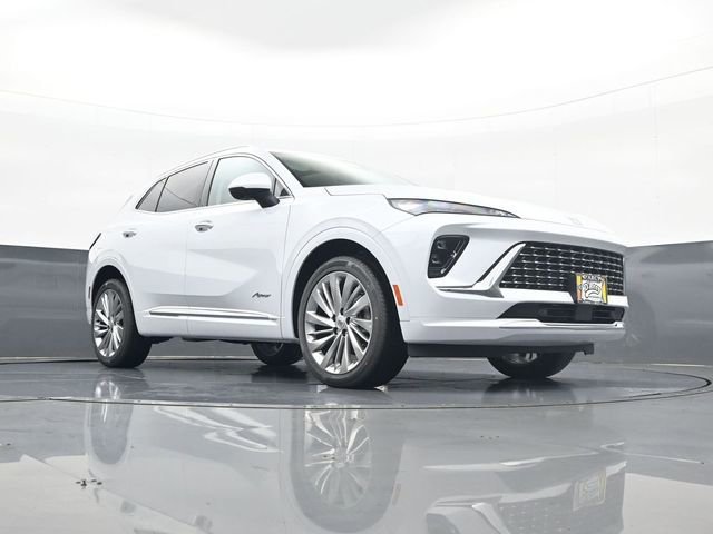 New 2026 Iridescent White Tricoat Buick Avenir image 23