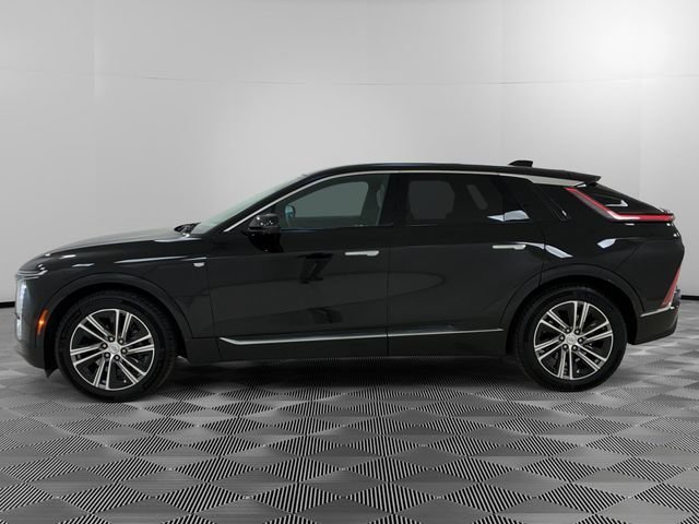Used 2023 Cadillac LYRIQ Luxury with VIN 1GYKPPRL6PZ002099 for sale in Urbandale, IA