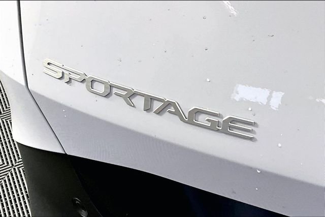 New 2026 Glacial White Pearl Kia EX image 10