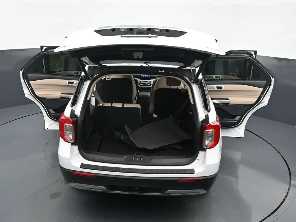 Used 2023 Oxford White Ford XLT image 41
