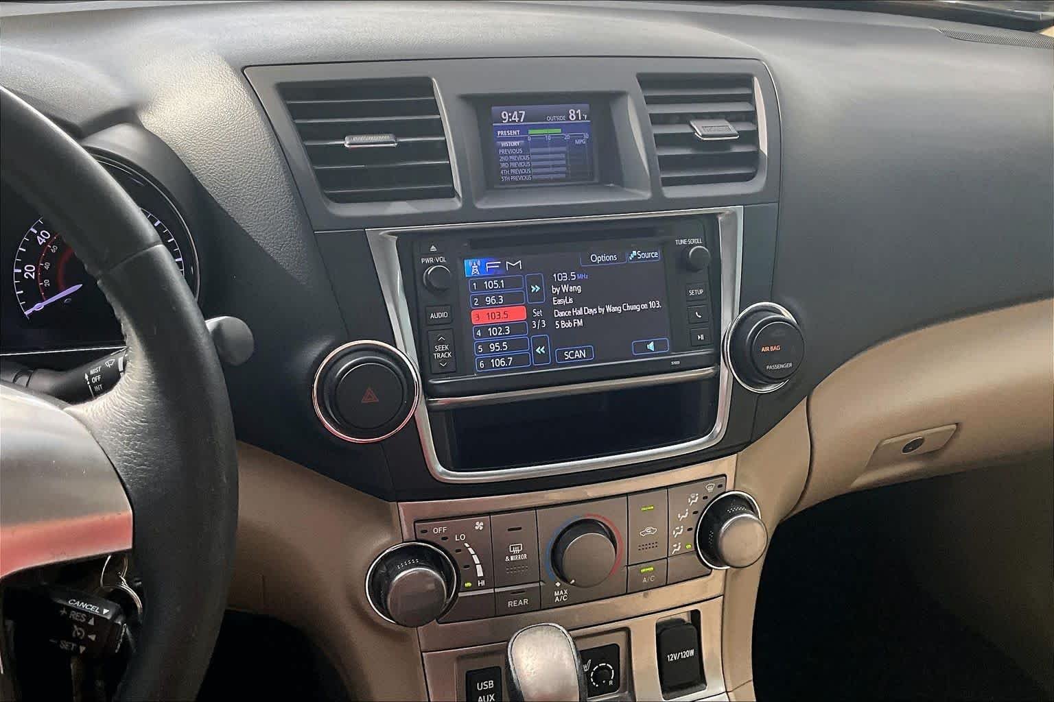Used 2013 Black Toyota SE image 7