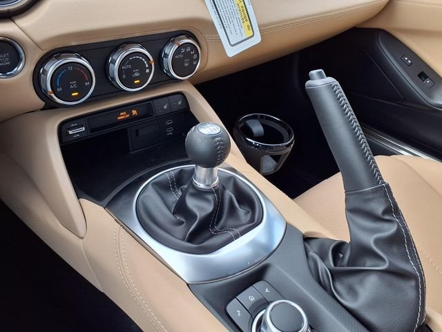 New 2026 Snowflake White Pearl Mazda Grand Touring image 17