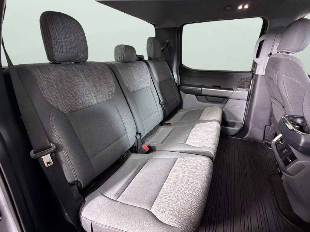 Used 2021 Silver Ford XLT image 30