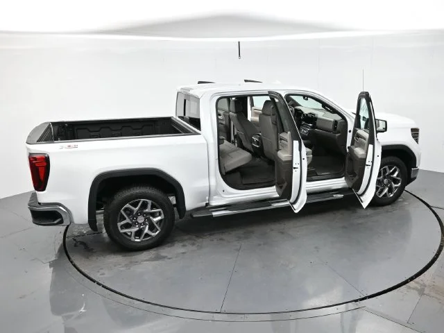 Used 2023 SUMMIT WHITE GMC SLT image 43