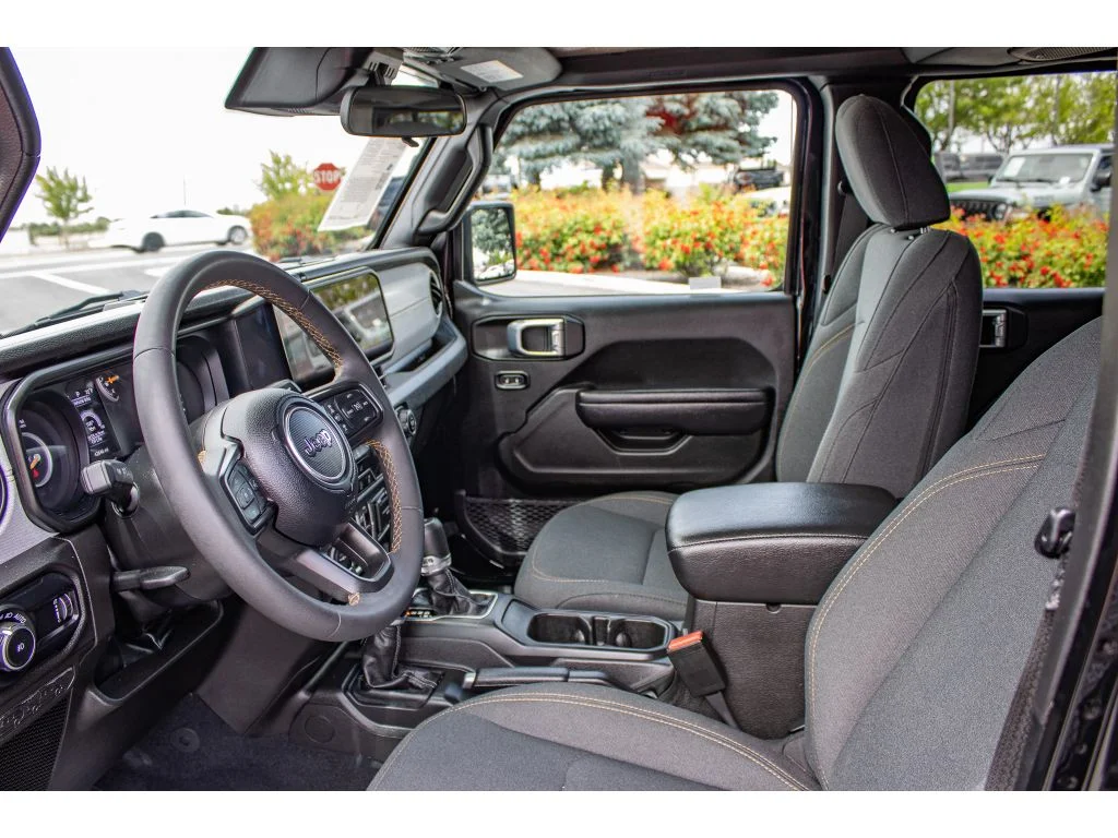 Used 2024 Black Clearcoat Jeep Sport S image 28