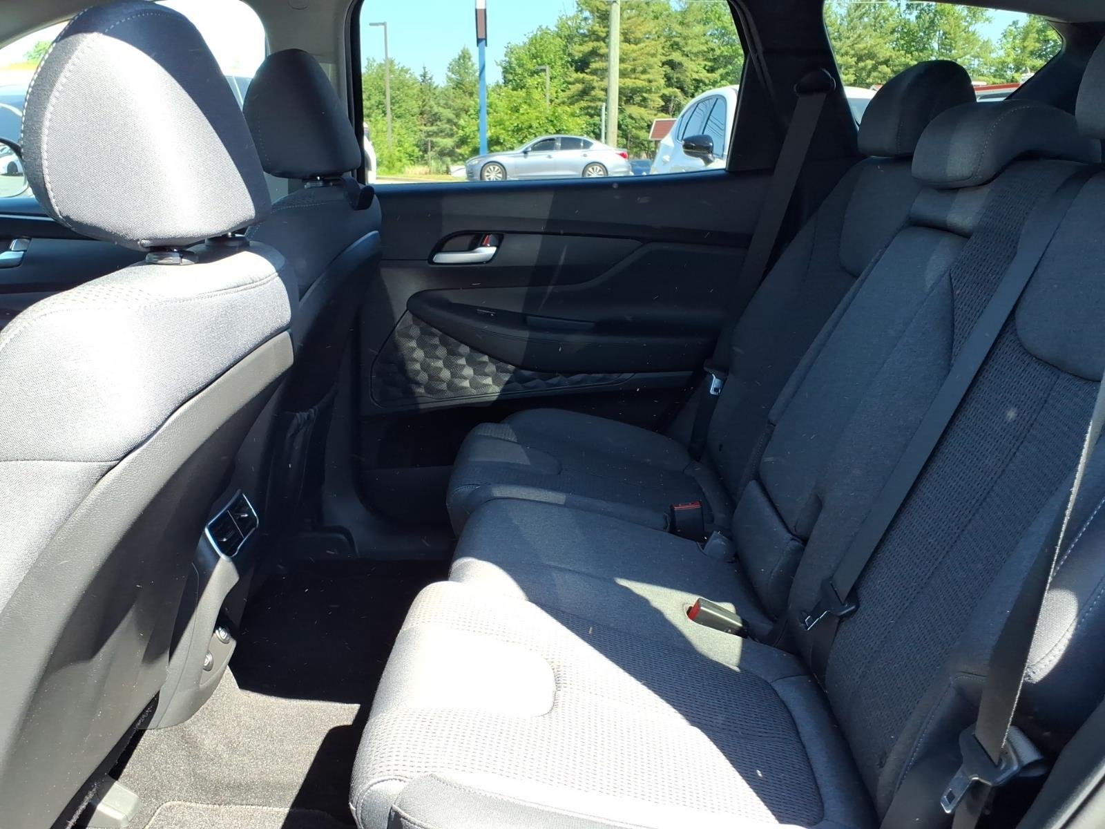 2023 Hyundai Santa Fe SE - Photo 17