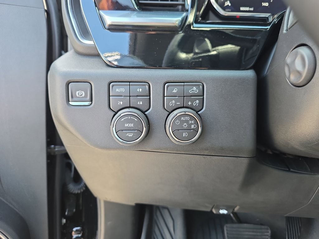 Used 2026 Black Chevrolet LTZ image 21