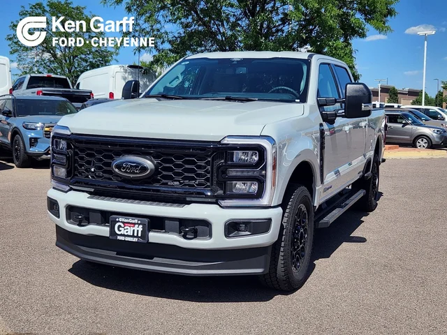2026 Ford Super Duty F-350 SRW XLT