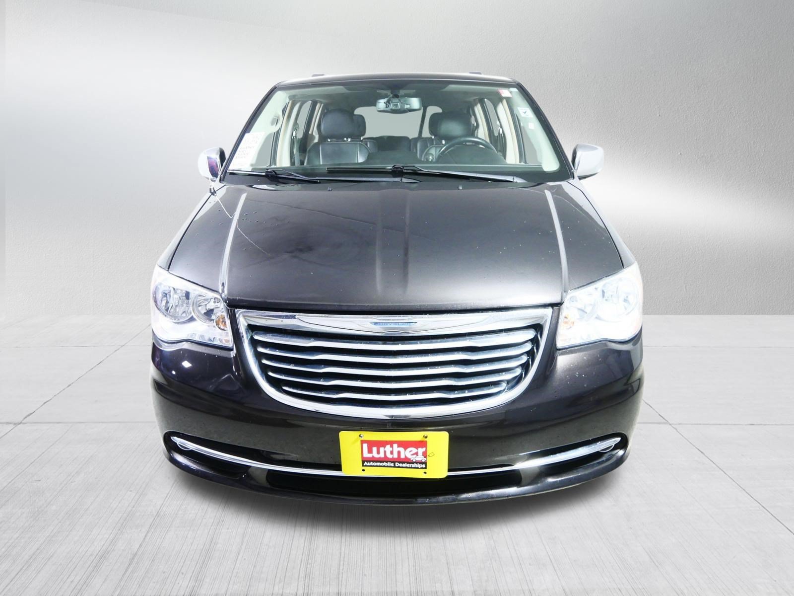 Used 2015 Chrysler Town & Country Touring-L with VIN 2C4RC1CG3FR610227 for sale in Brooklyn Center, Minnesota
