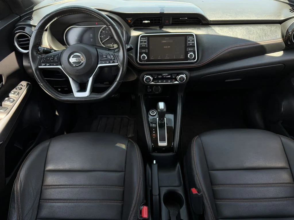 Used 2019 Gray Nissan SR image 11