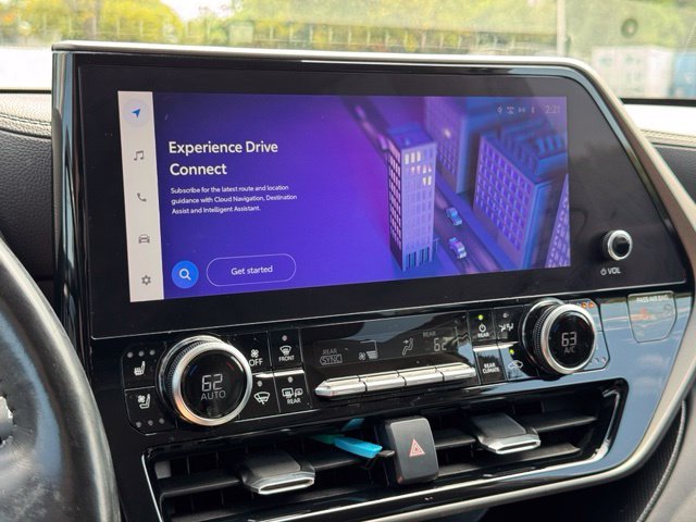 Used 2023 Cypress Toyota Hybrid Limited image 32