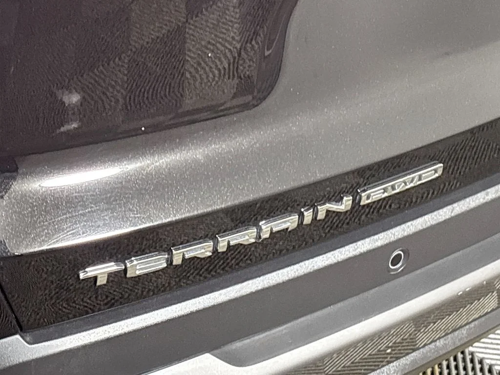 Used 2025 Black GMC Elevation image 24