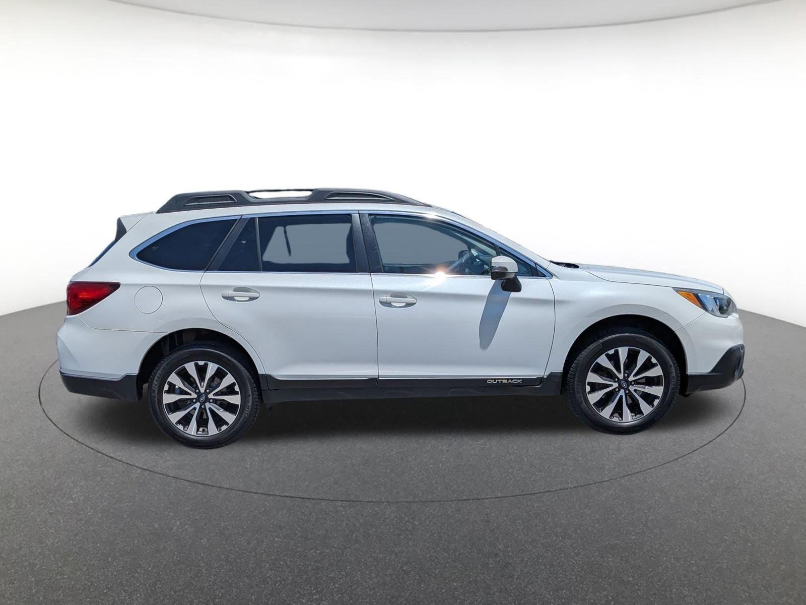 Used 2017 Crystal White Pearl Subaru Limited image 8