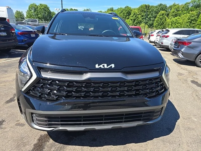 Used 2023 Black Kia X-Line image 2