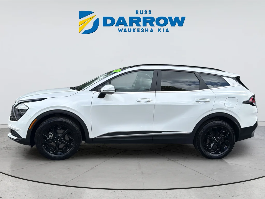 Used 2023 White Kia EX image 2