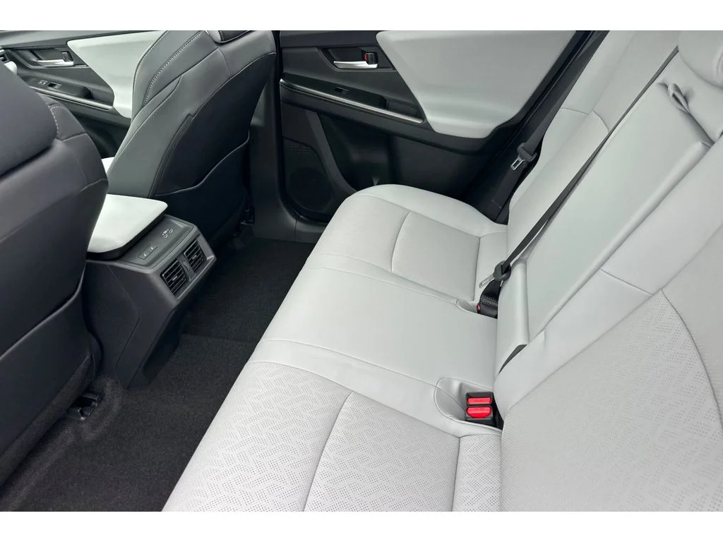New 2026 CRYSTAL WHITE PEARL Subaru Touring image 12