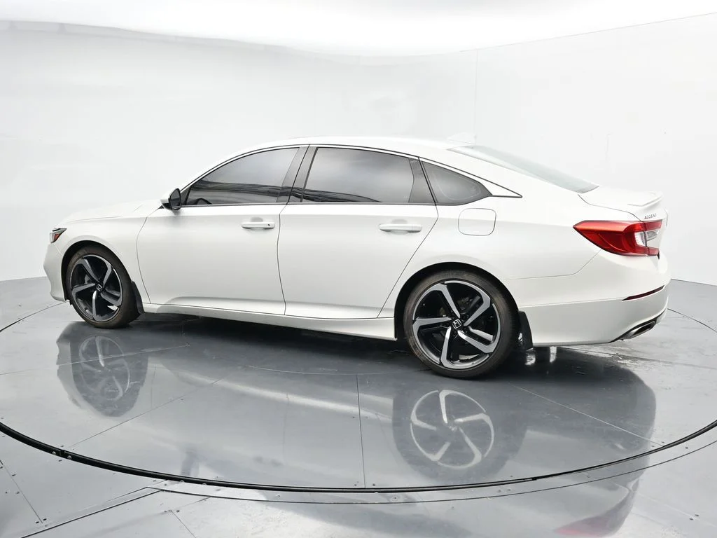 Used 2019  Honda Sport 2.0T image 4