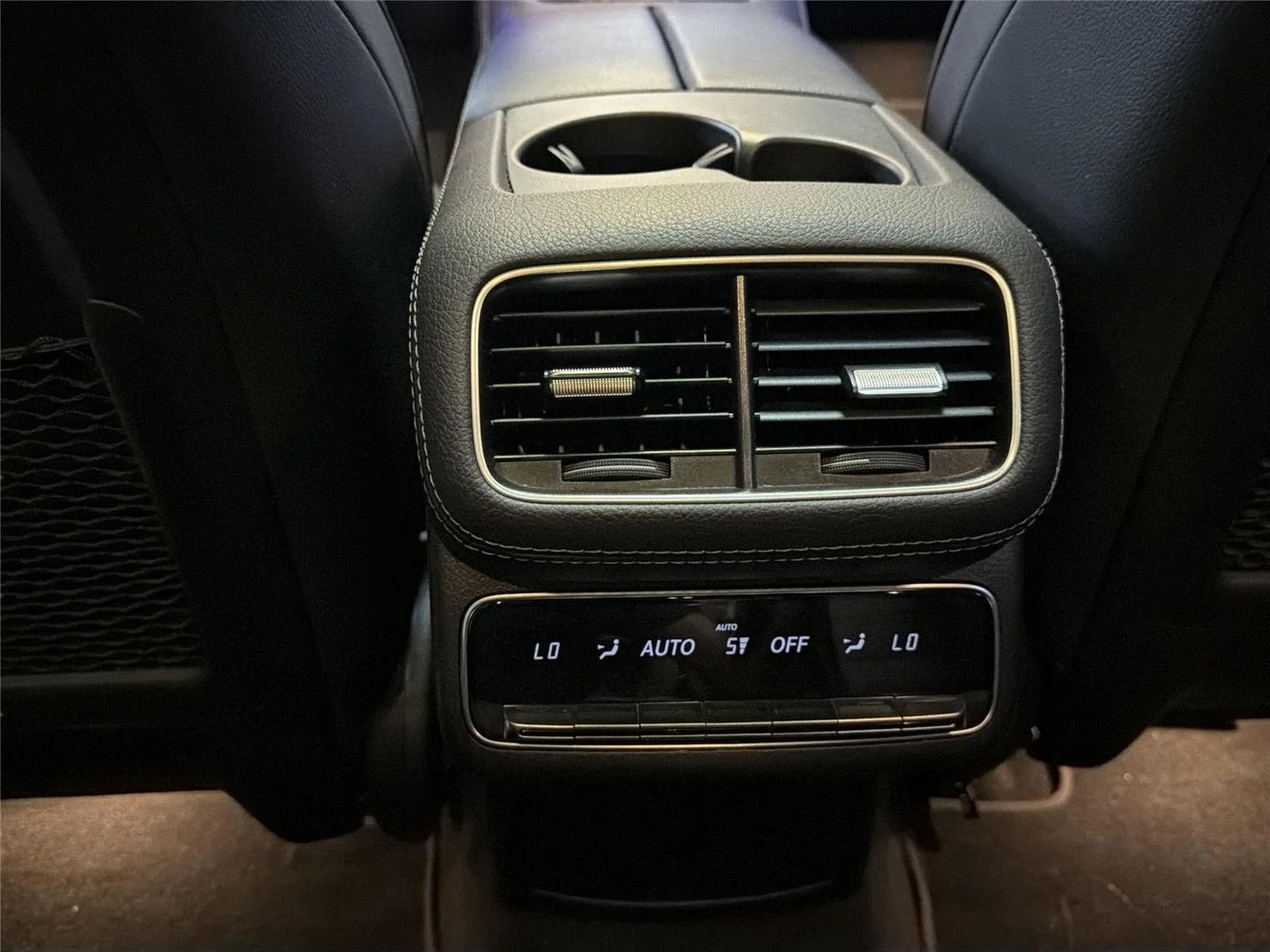 2022 Mercedes-Benz GLS GLS450 - Photo 32
