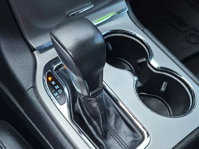 Used 2019 Silver Jeep Altitude image 38